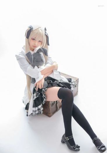 年轻的女教师_720免费全集观看